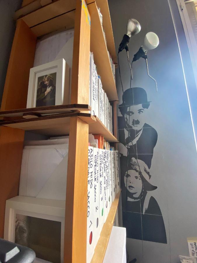 Stanza Privata Con Bagno A 15 Minuti Da Duomo Apartment Sesto San Giovanni Luaran gambar